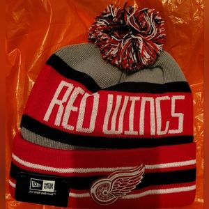 RED WING TOUQUE NEW